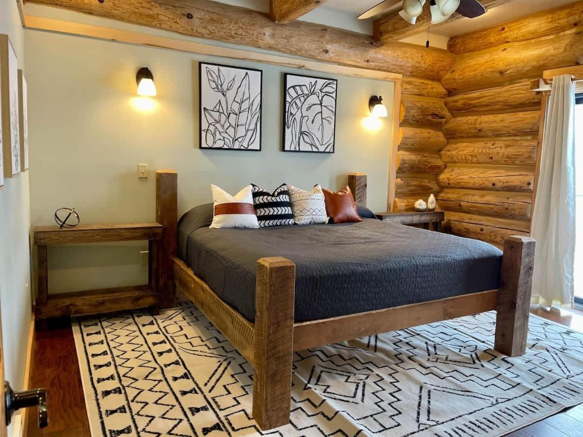 Stunning Log Cabin Getaway At The Hannu Haus Ironwood Exteriör bild